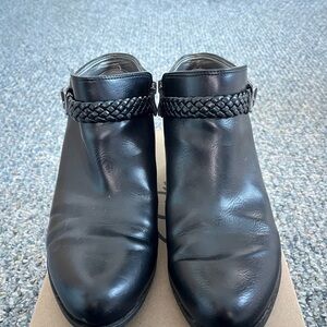 Black Leather Women's Shoes